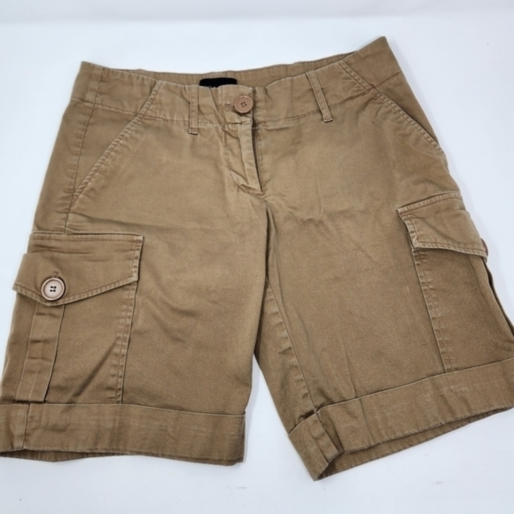 The Limited Women's Tan Drew Fit Cargo Size 6 Shorts‎